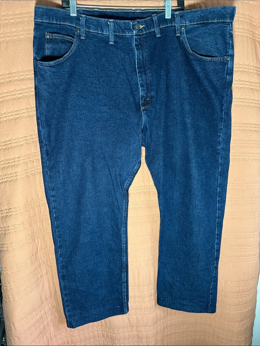 Wrangler Men's Classic Indigo Straight Jeans